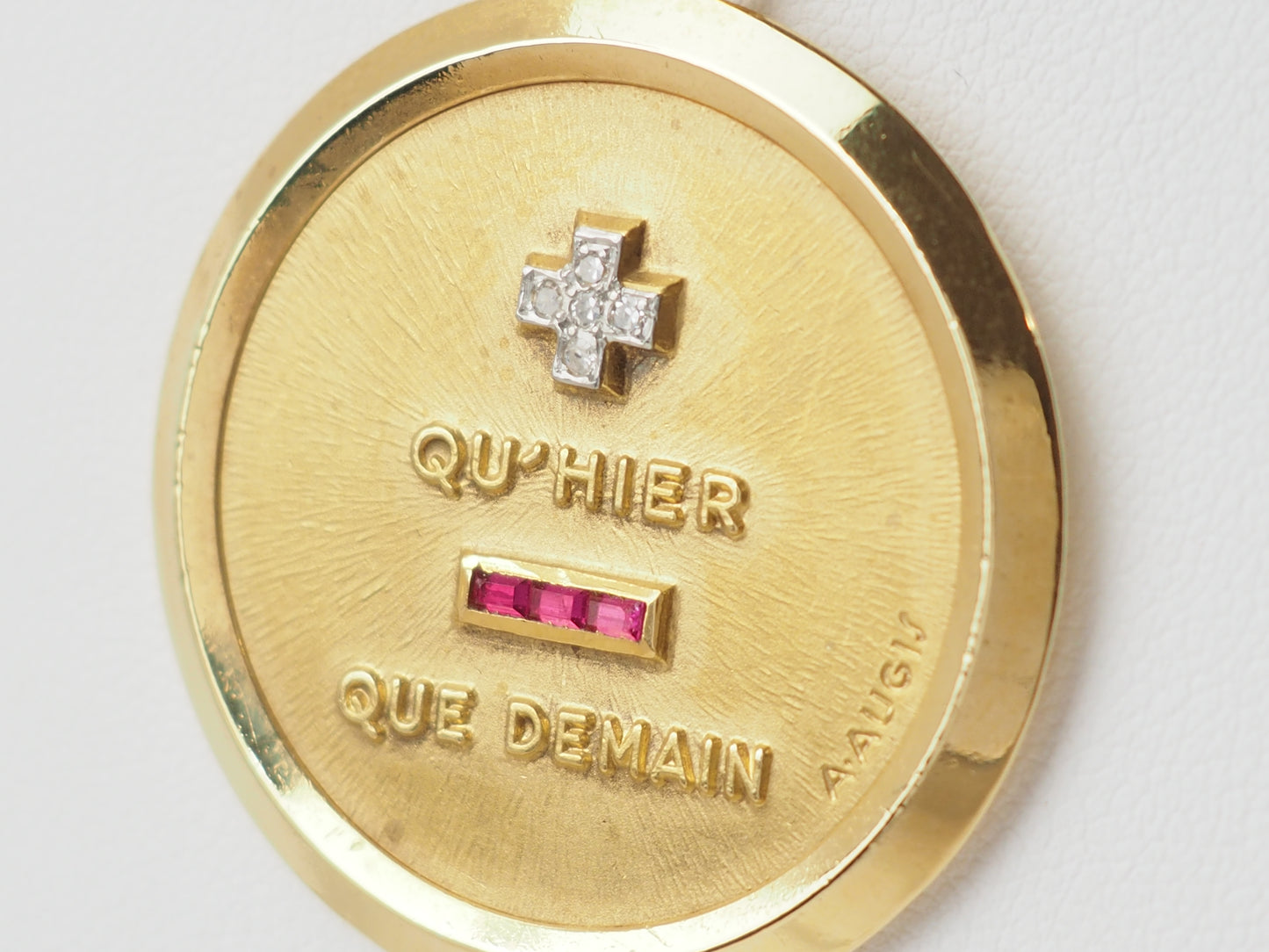 Médaille d'Amour Augis En Or Jaune Diamants