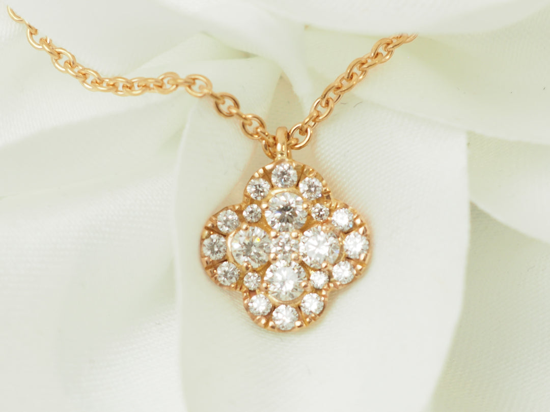 Collier pendentif en or jaune et diamants 