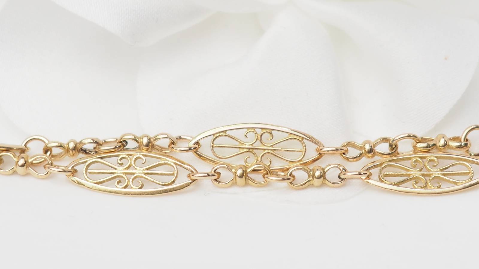 Collier ancien filigrane 