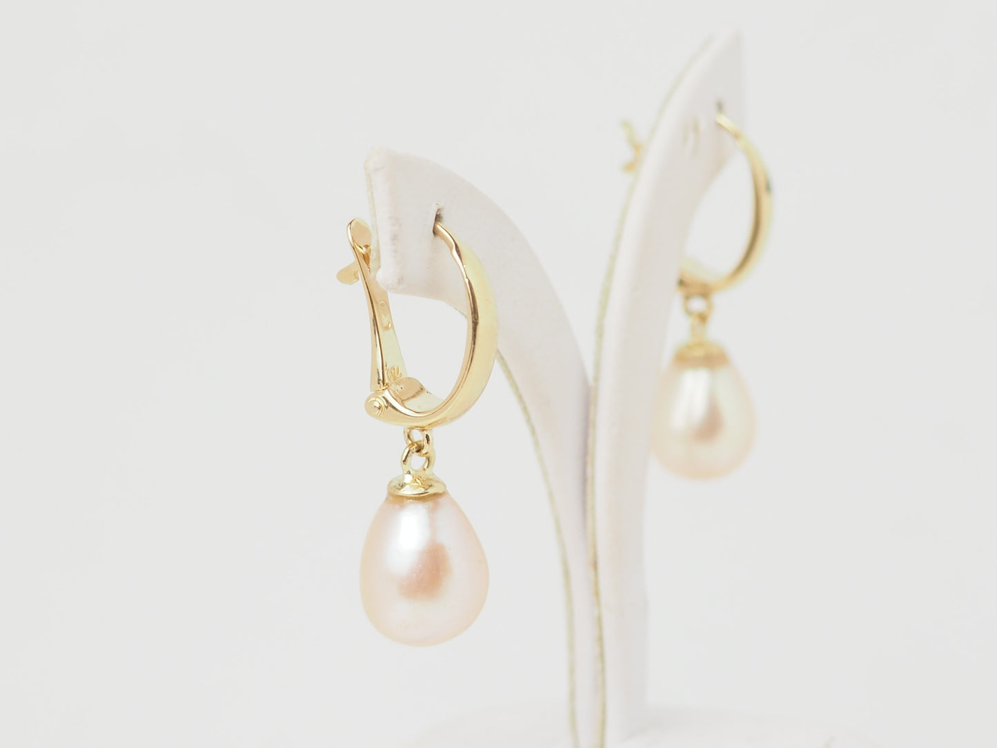 Boucles d’oreilles en Or Jaune et Perles de Culture
