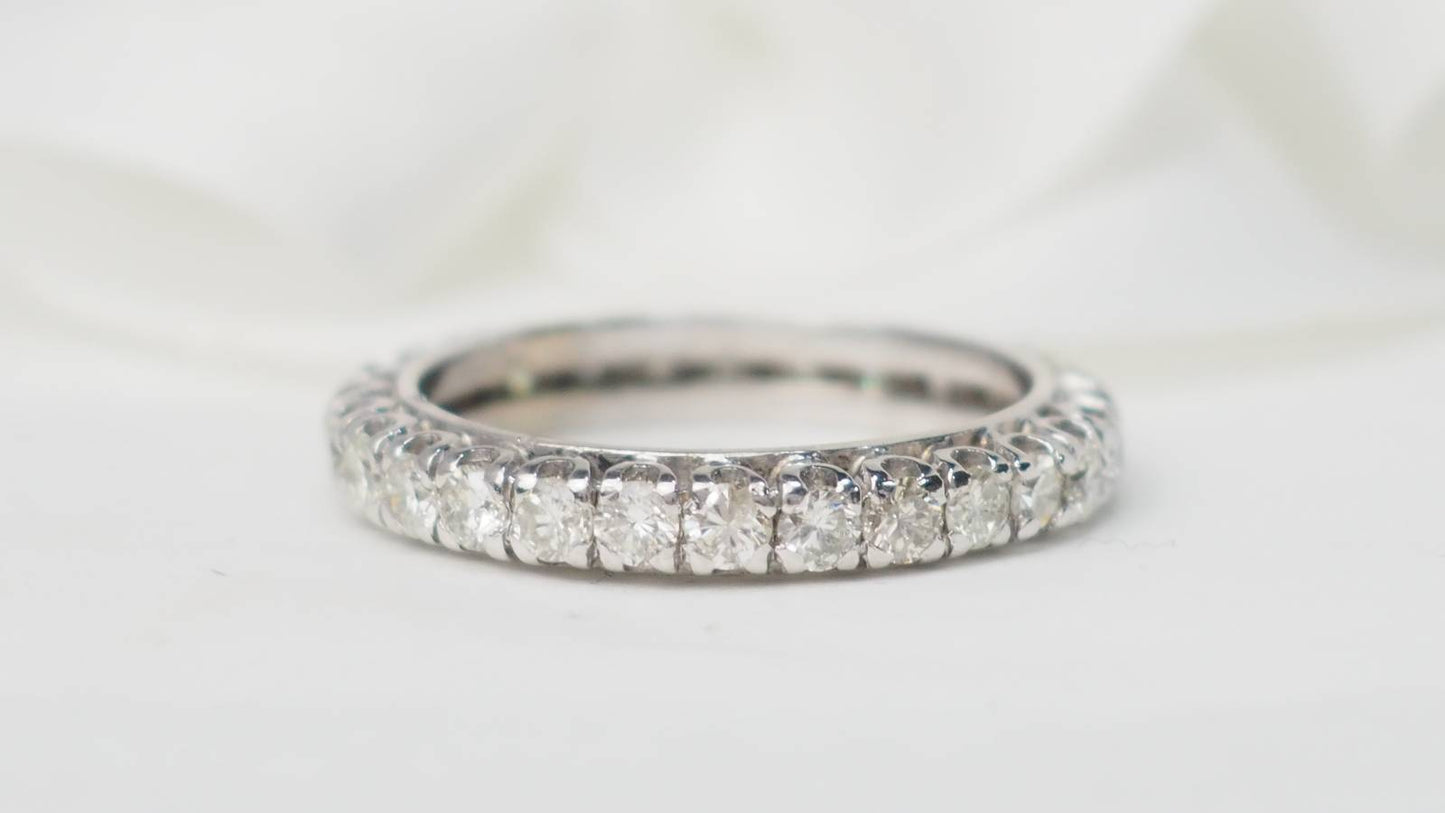 Alliance américaine en or blanc et diamants 1.12ct