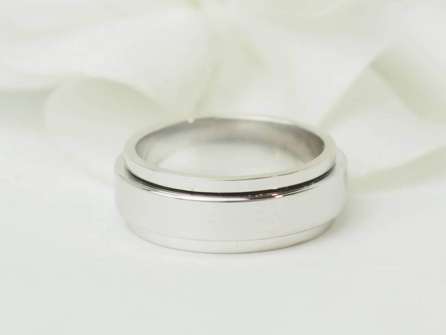 Alliance Piaget Possession en or blanc