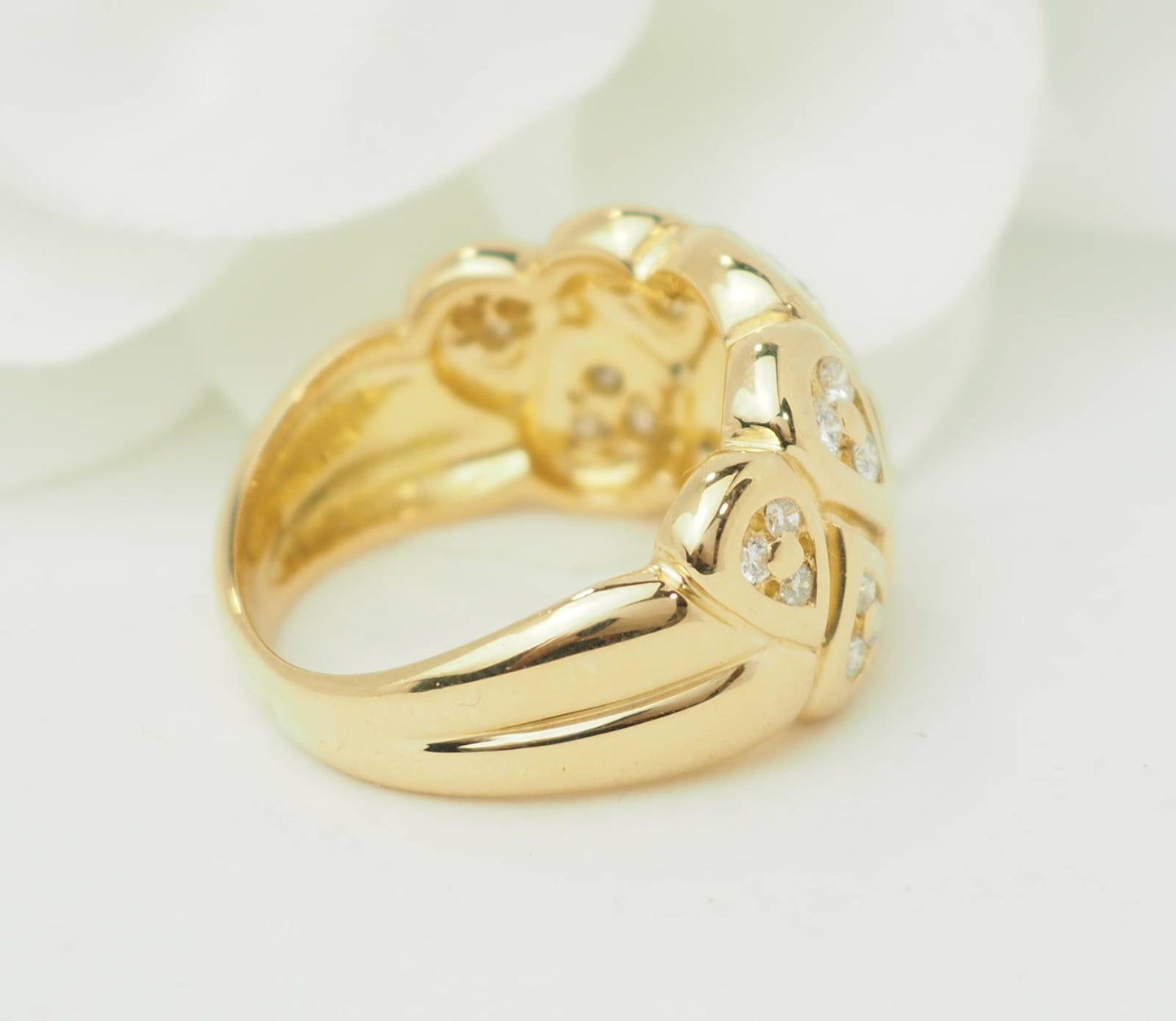 Bague large en or jaune sertie de diamants - Motifs gouttes