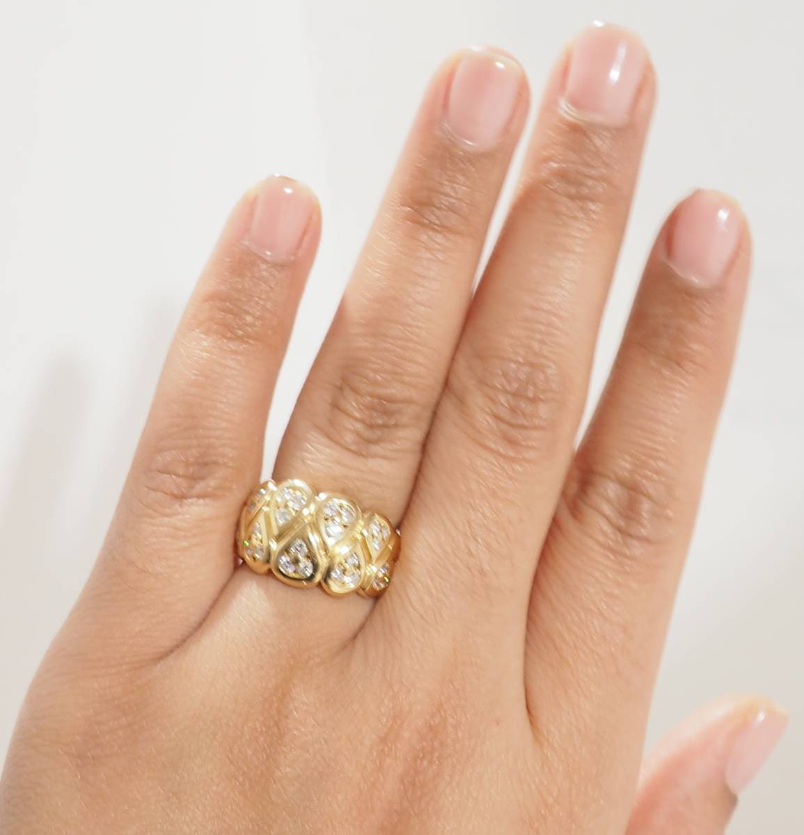 Bague large en or jaune sertie de diamants - Motifs gouttes