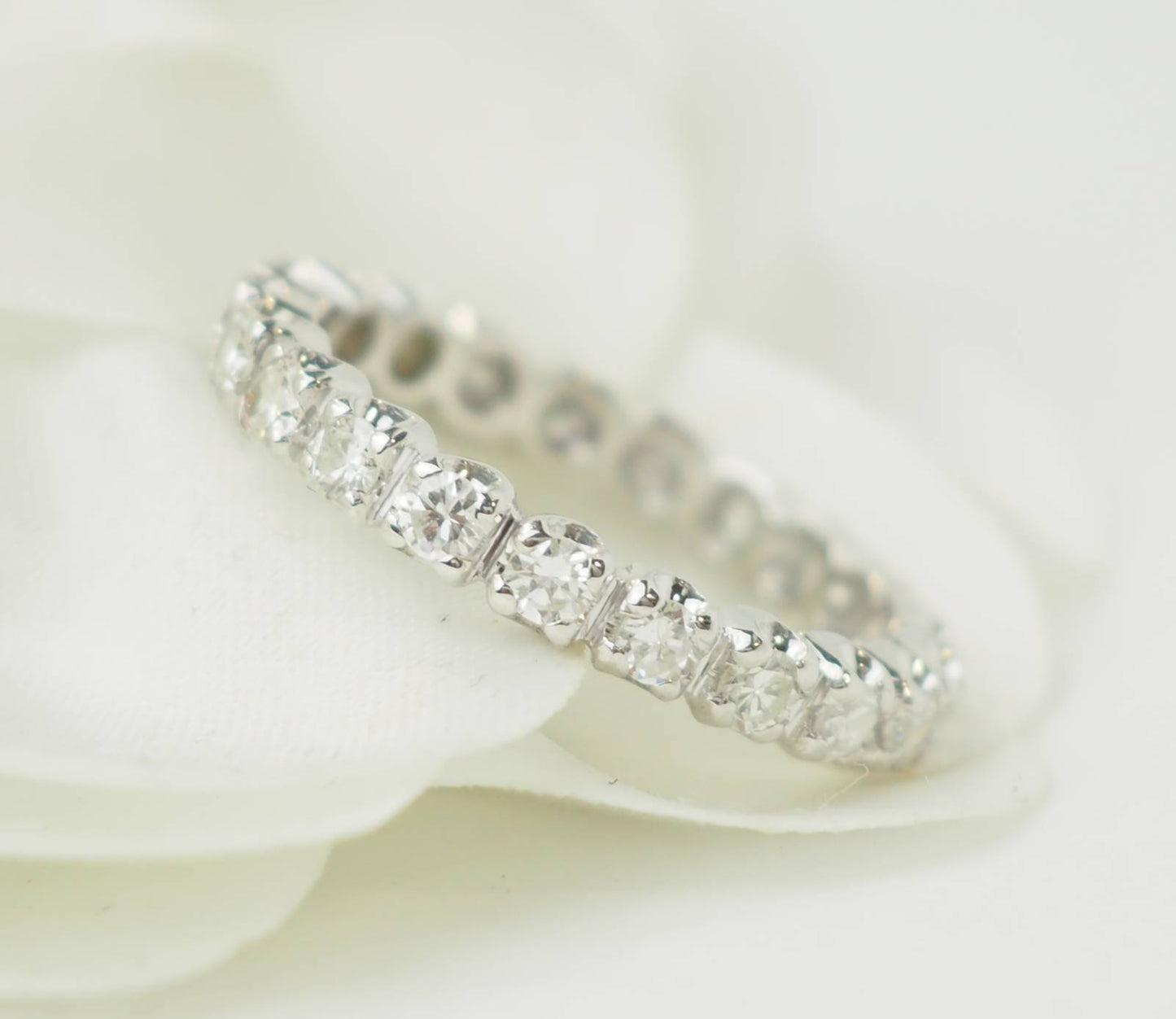 Alliance américaine en or blanc et diamants 1,26ct