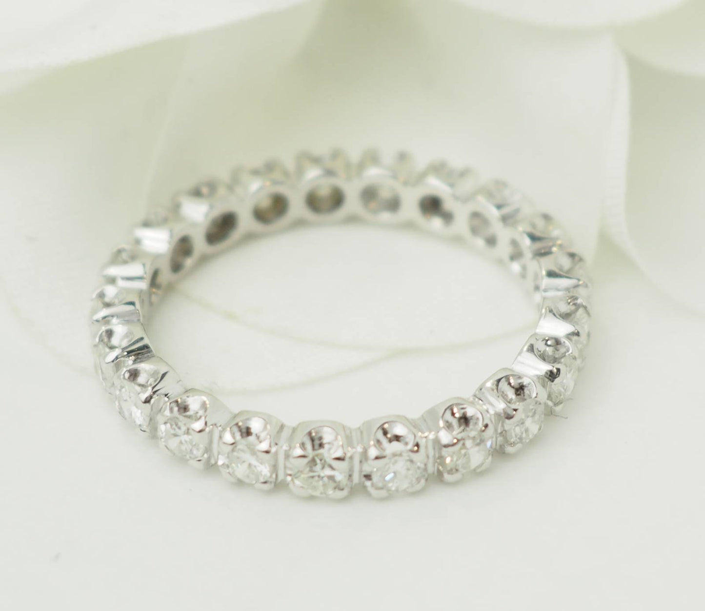 Alliance américaine en or blanc et diamants 1,26ct