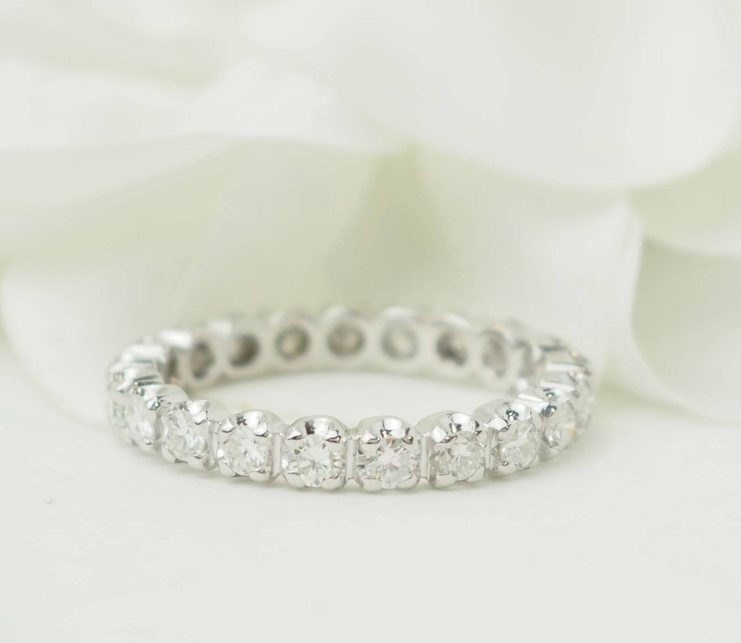 Alliance américaine en or blanc et diamants 1,26ct
