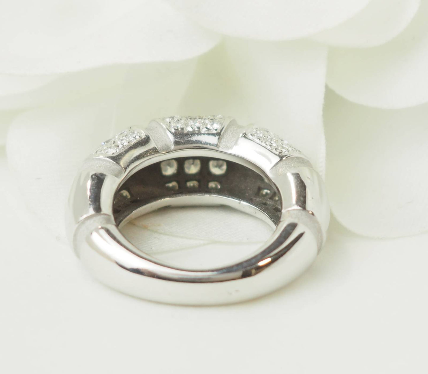 Bague Pavage Mauboussin Nadja en or blanc et diamants