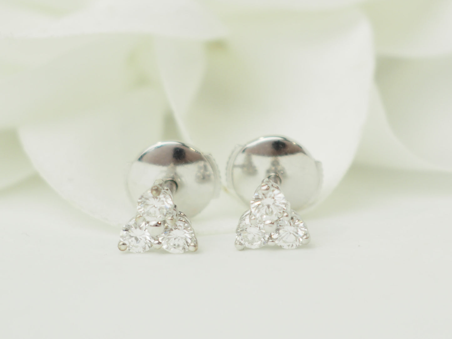 puces diamant élégantes