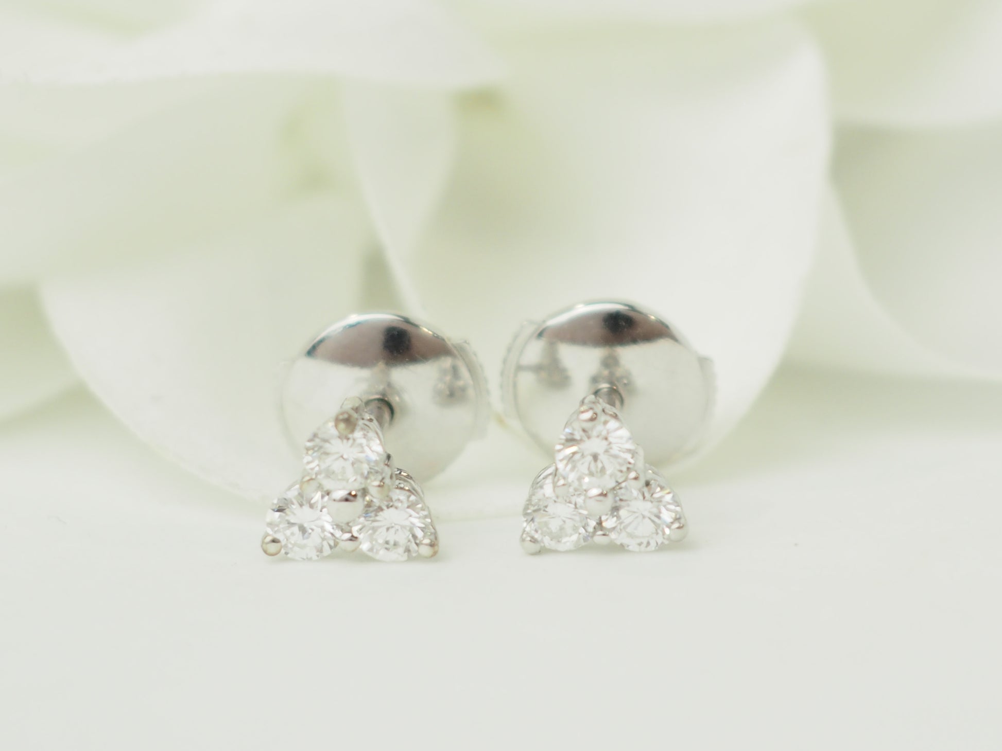 puces diamant élégantes