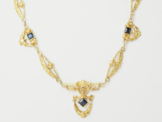 Collier Art Nouveau draperie en or jaune et saphirs
