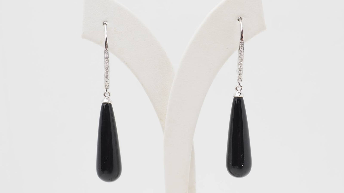 Boucles d'oreille en or blanc, diamants et onyx