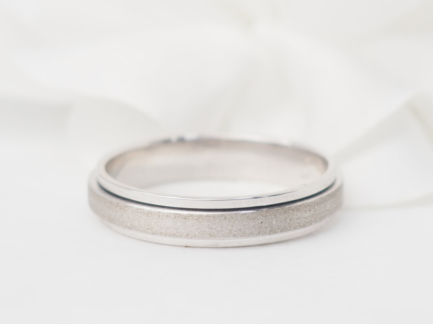 Bague Piaget Possession en or blanc