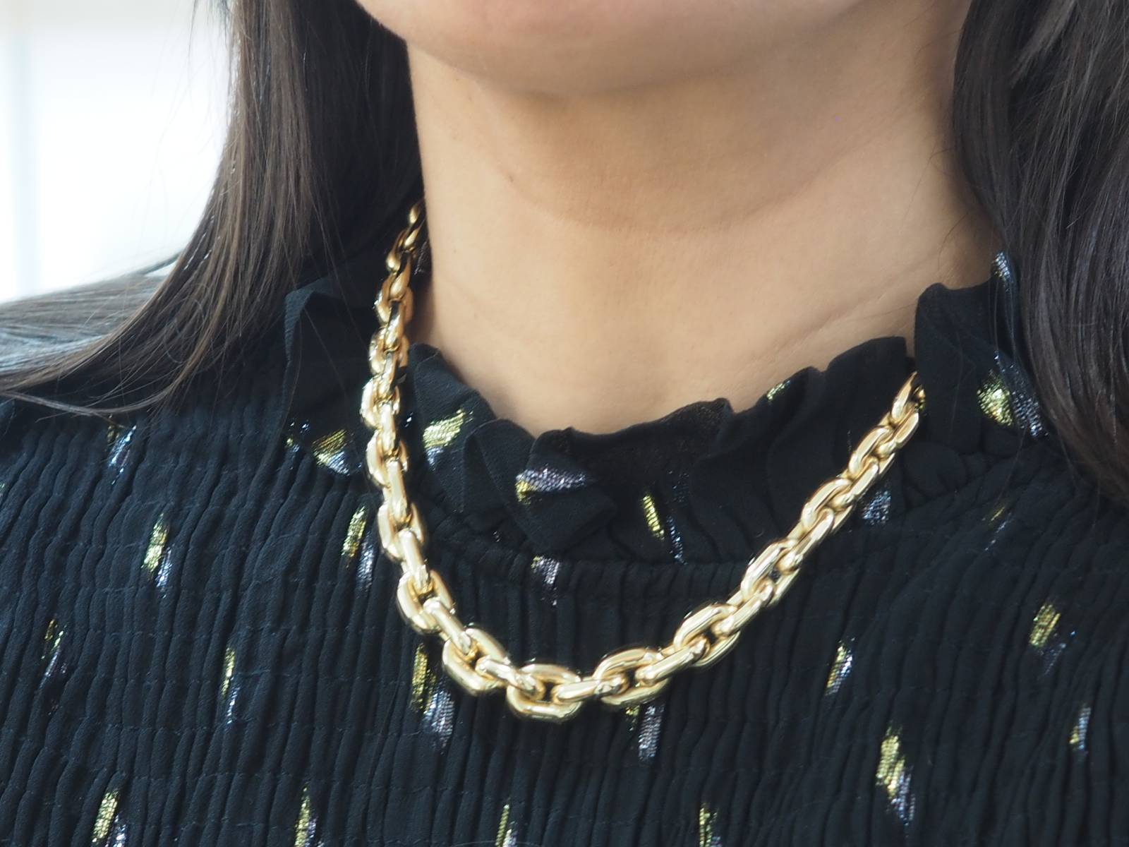 Idée cadeau  collier mailles ovales en chute 