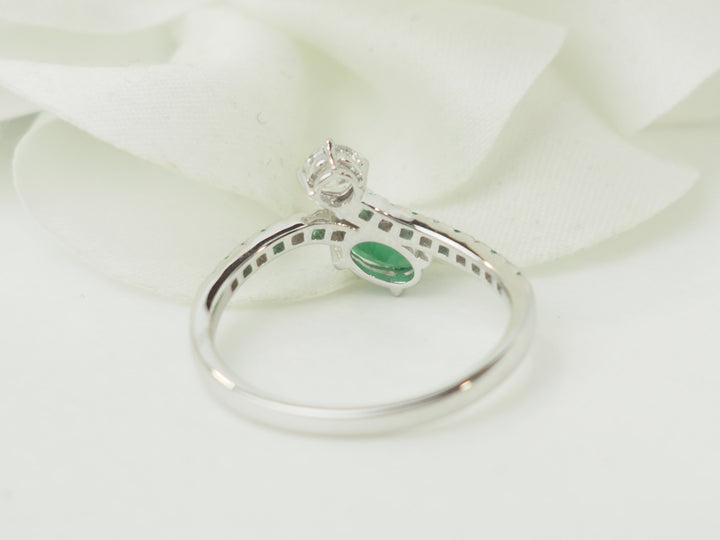 Bague Mauboussin en or blanc avec émeraude et diamants