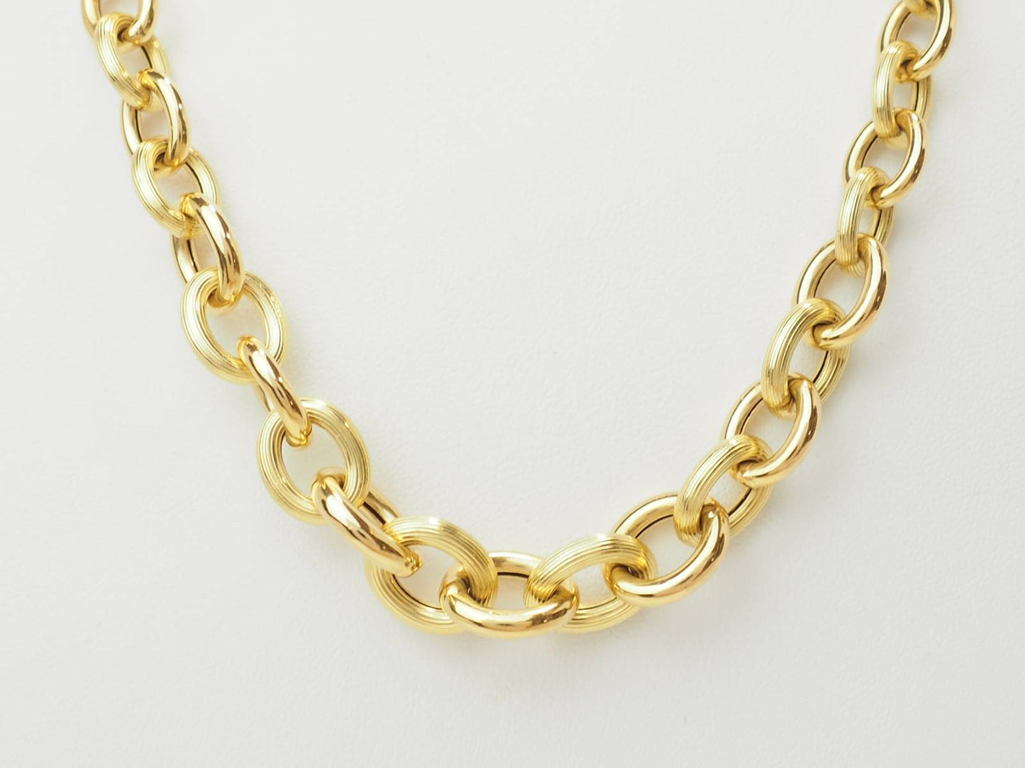 Chaîne maille ronde en chute – Or jaune