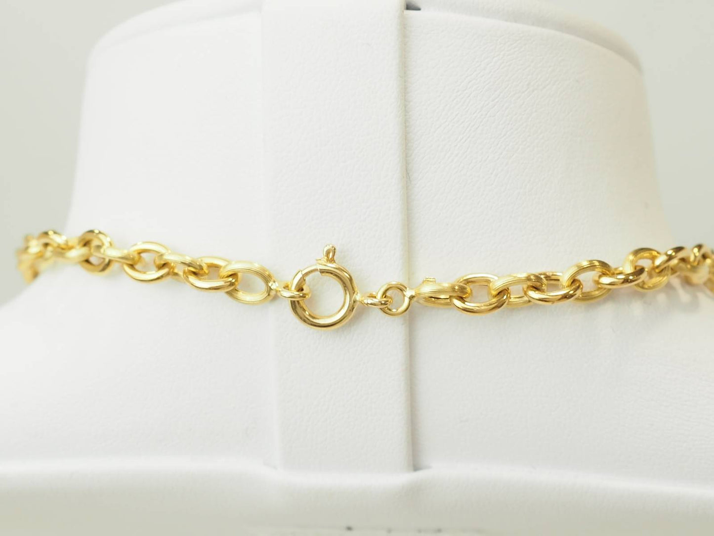 Chaîne maille ronde en chute – Or jaune