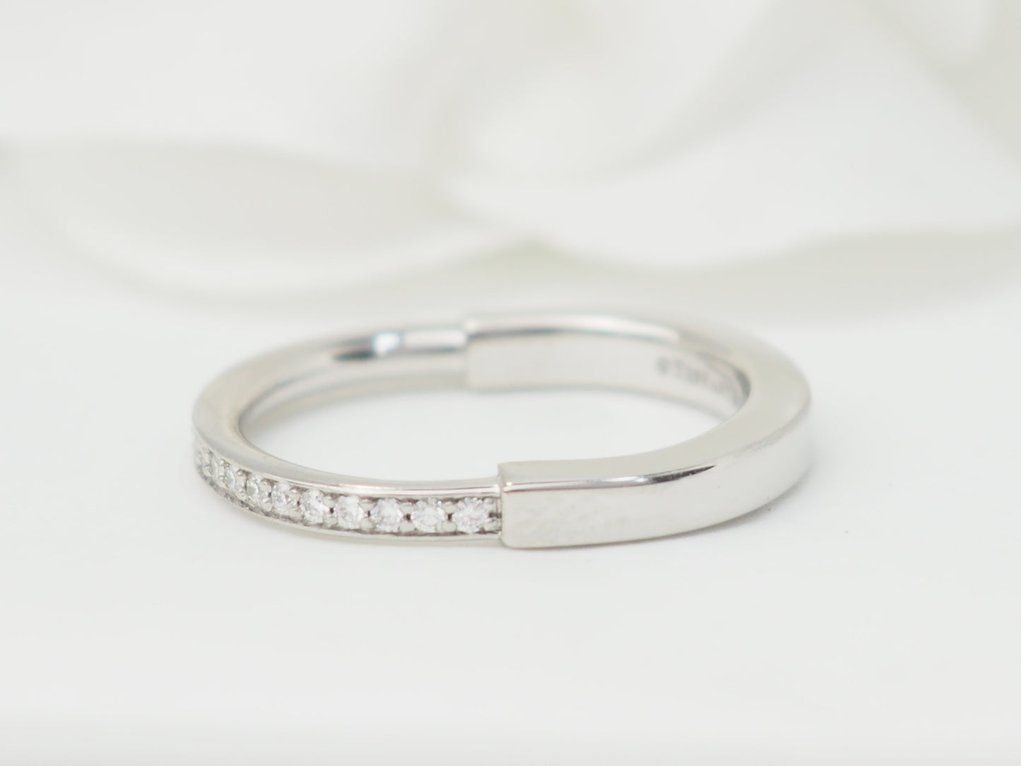 Bague Tiffany & Co en or blanc et diamants