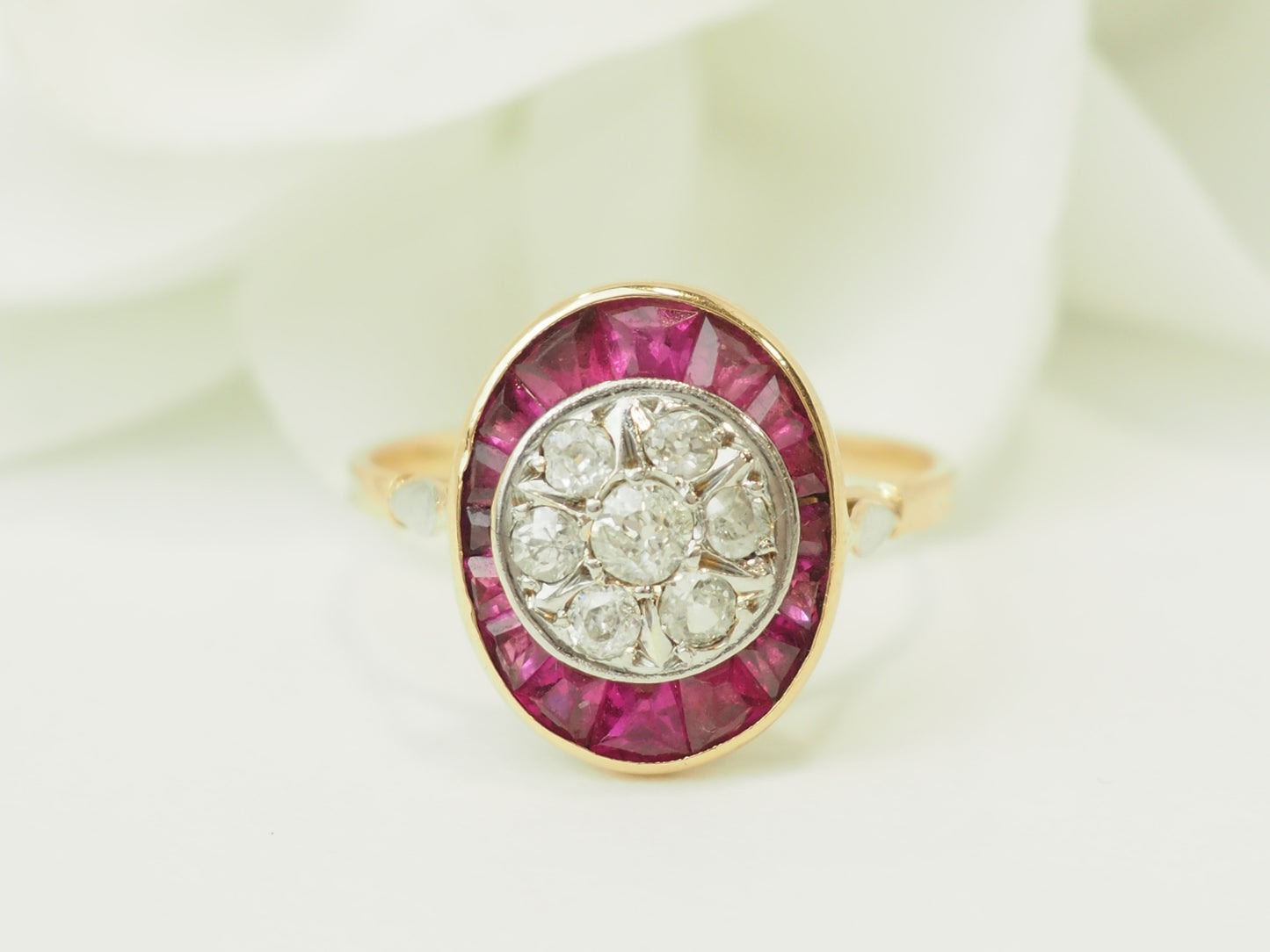 Bague Art Nouveau Rubis Diamants en Or Jaune 18kt et Platine