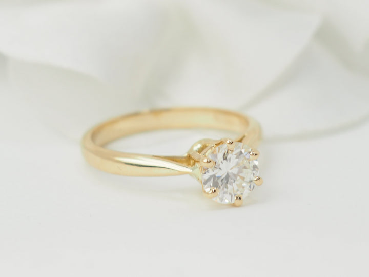 Bague solitaire en or jaune et diamant 0.97ct