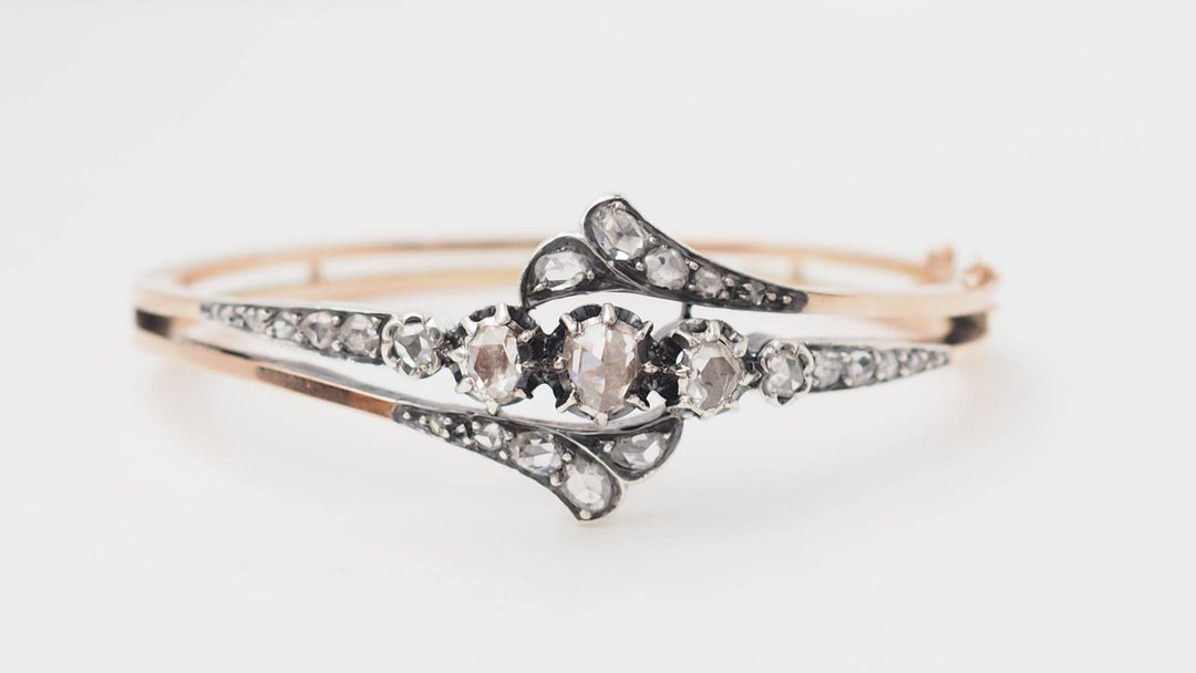 Bracelet Du XIX ème siècle  en or rose et diamants taillés en roses