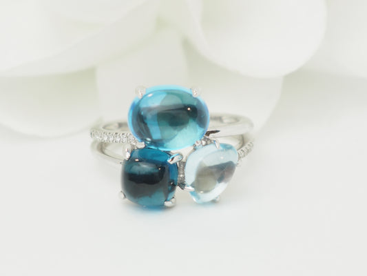 Bague contemporaine en or blanc sertie d'aigue-marine et topaze Blue London
