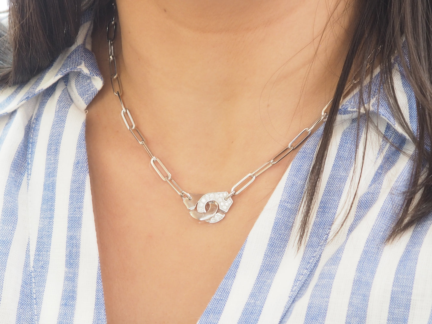 Collier Dinh Van Menottes R12 Or Blanc et Diamants