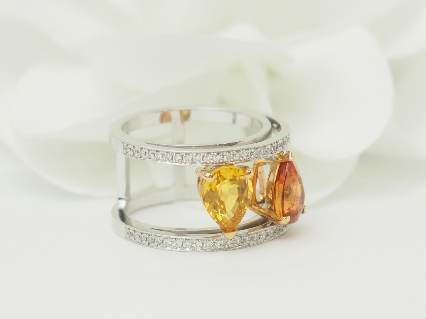Bague Toi et Moi or blanc 18 carats saphirs jaune et orange diamants naturels Marseille