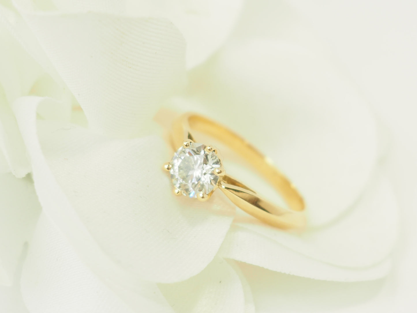 Solitaire diamant 0,74 carat certifié LFG en or jaune