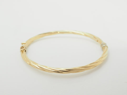 Bracelet ouvrant enfant en or jaune – Jonc torsadé