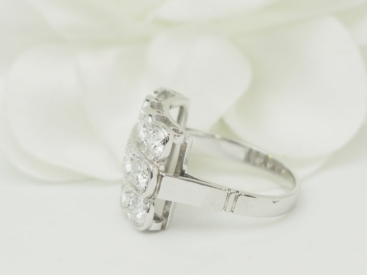 Bague Art Déco en platine sertie de 2 carats de diamants