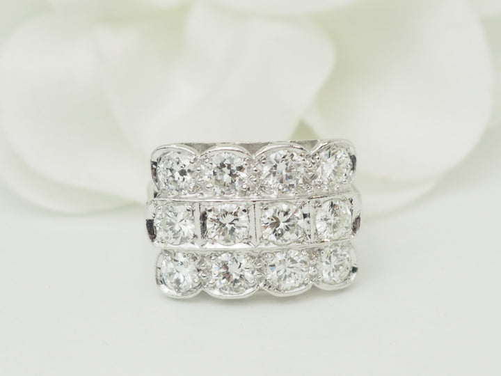 Bague Art Déco en platine sertie de 2 carats de diamants