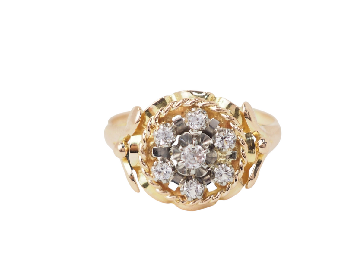 Bague ancienne L'Aurore en or jaune 18 carats ornée d'un pavage de pierres blanches style années 1960