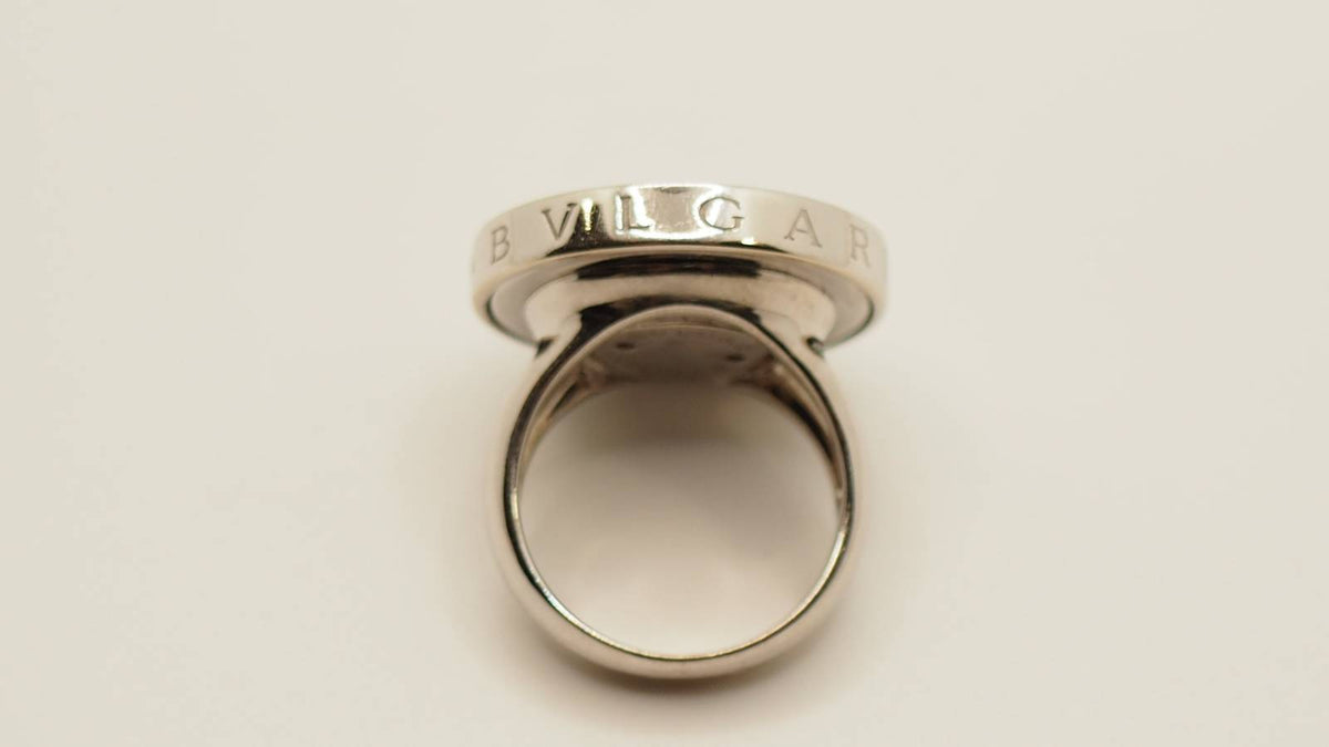 Bague L'Aurore Bulgari Yin Yang en or blanc et acier avec plateau tournant en onyx noir