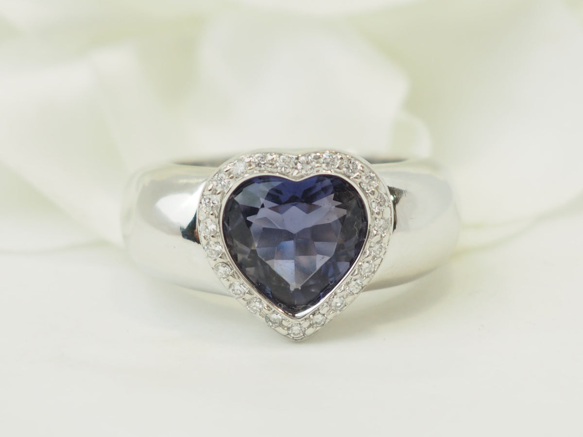 Bague coeur L'Aurore en or blanc avec tanzanite 2,40 ct et entourage de diamants taille brillant