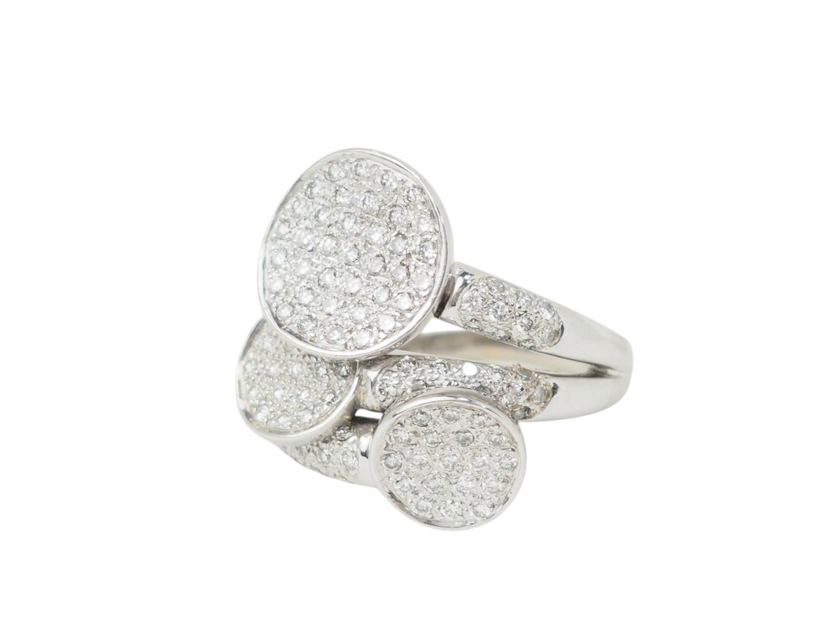 Bague L'Aurore en or blanc 18 carats ornée de disques pavés de diamants taille brillant pour un éclat luxueux