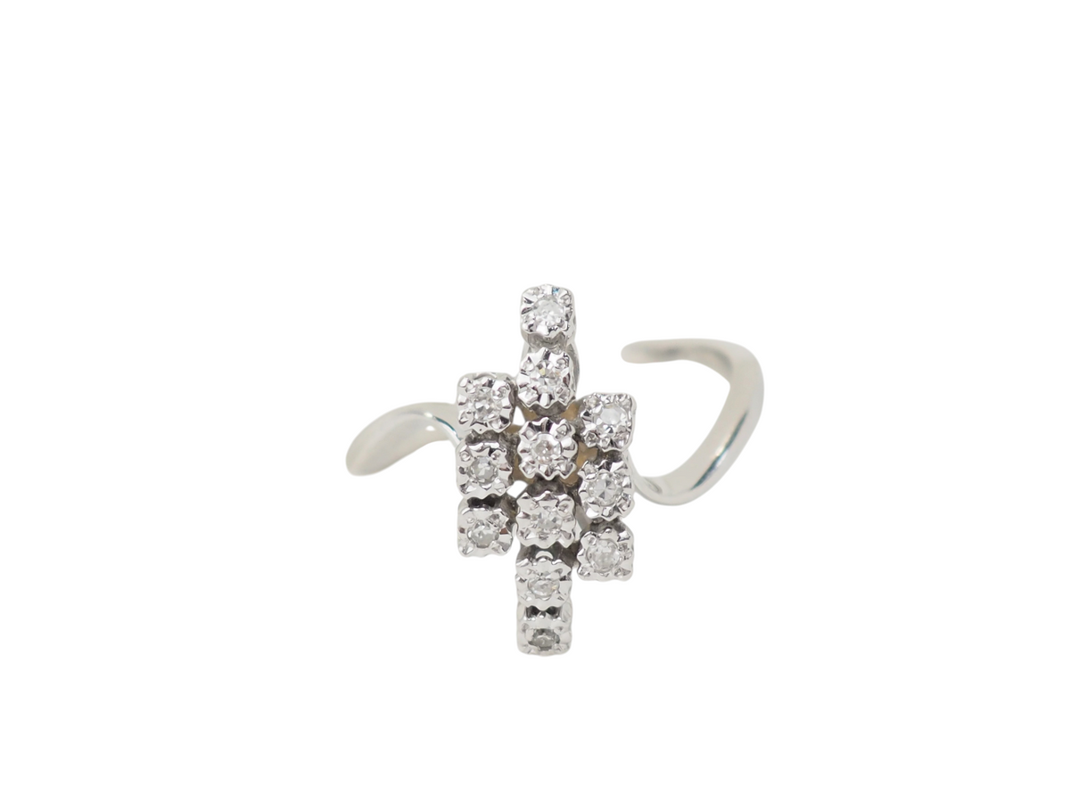 Bague vintage L'Aurore en or blanc 18 carats sertie de diamants, design géométrique des années 70