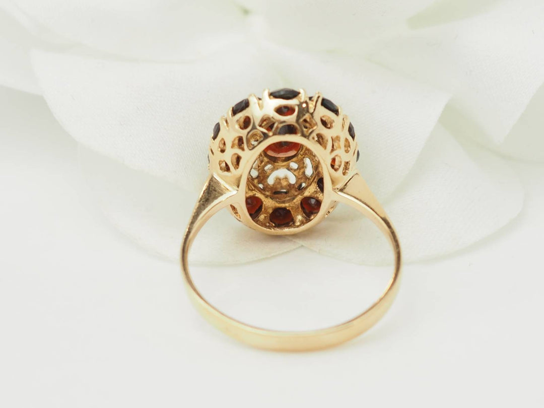 Vue arrière de la bague vintage L&