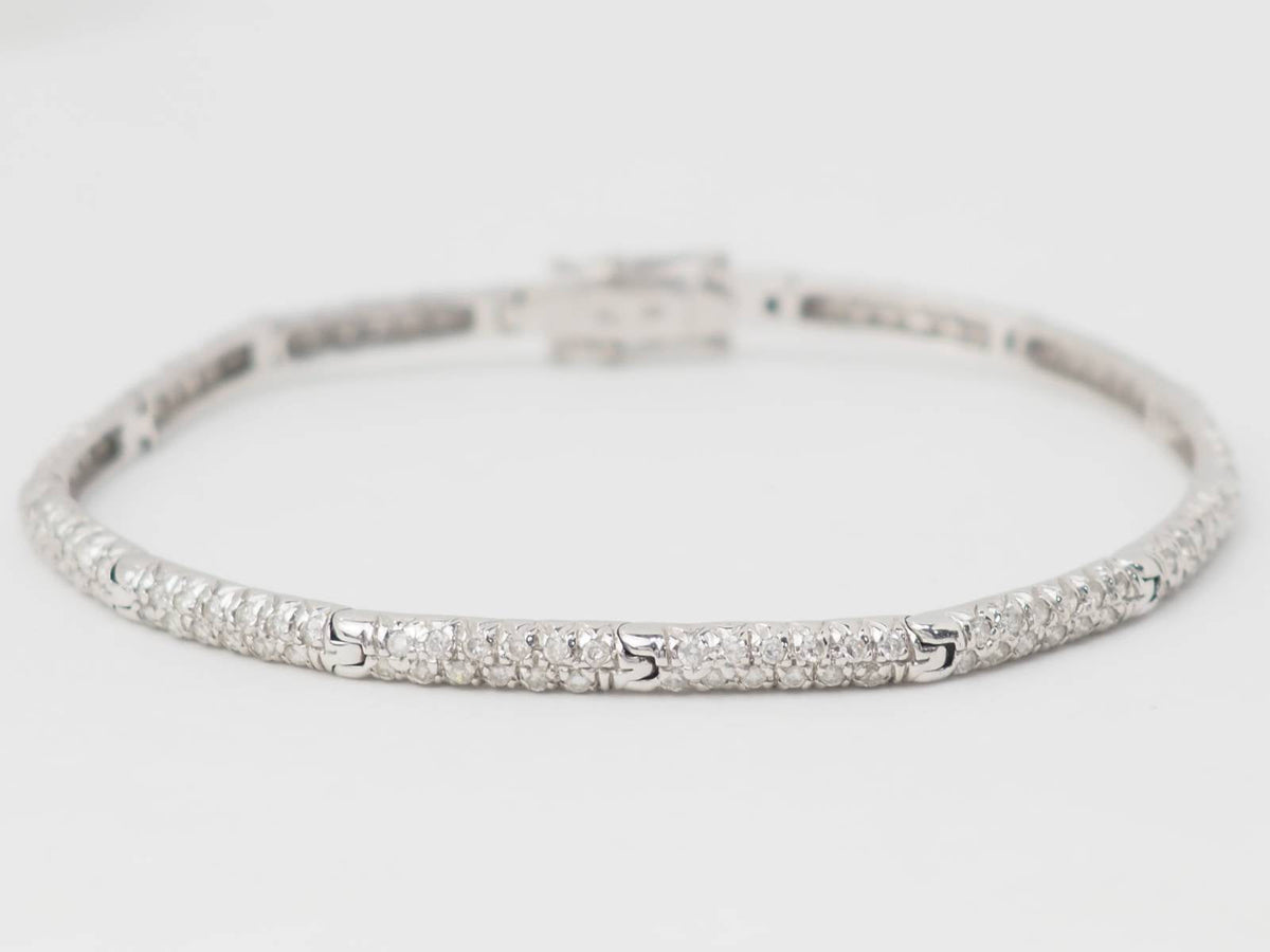 Bracelet rivière L'Aurore en or blanc 18 carats orné de deux lignes de diamants taille brillant de 1,10 carat