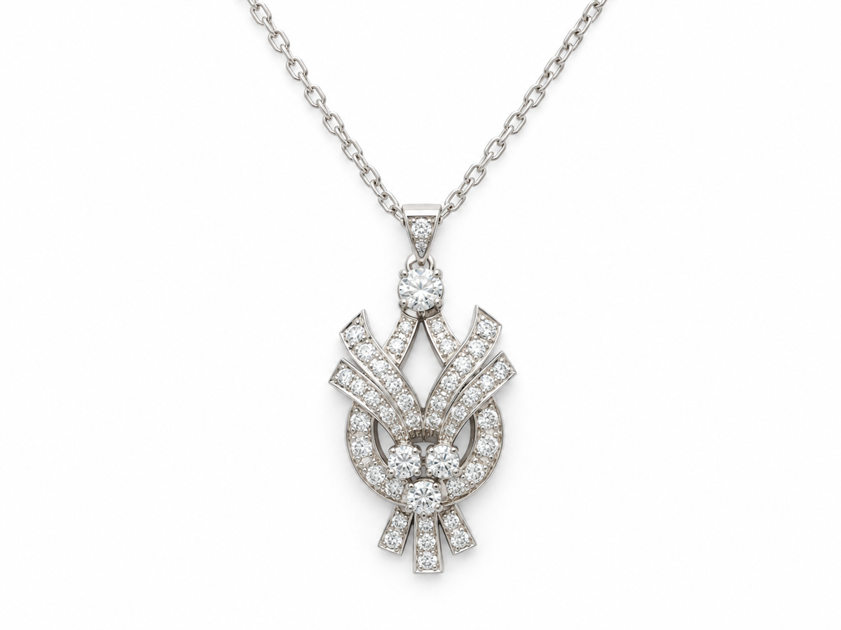 Collier L'Aurore ancien en platine avec pendentif serti de 3 carats de diamants brillants sur chaîne en or blanc