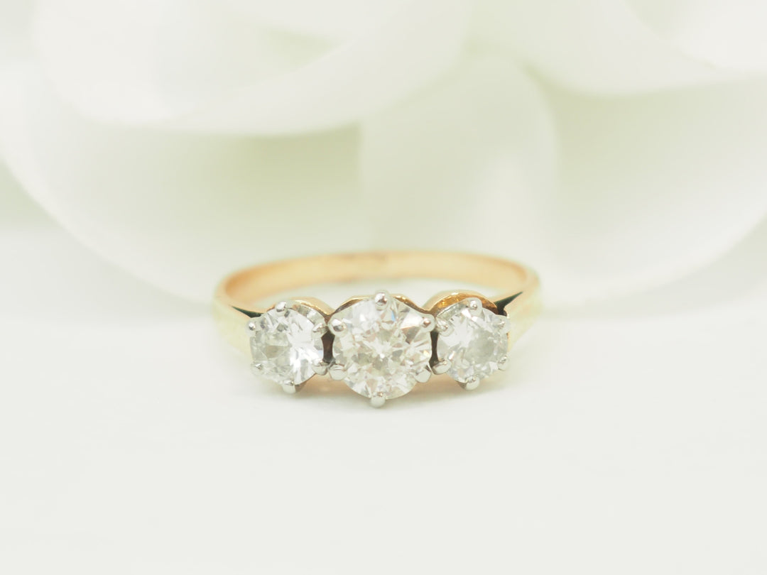 Bague ancienne trilogie L&