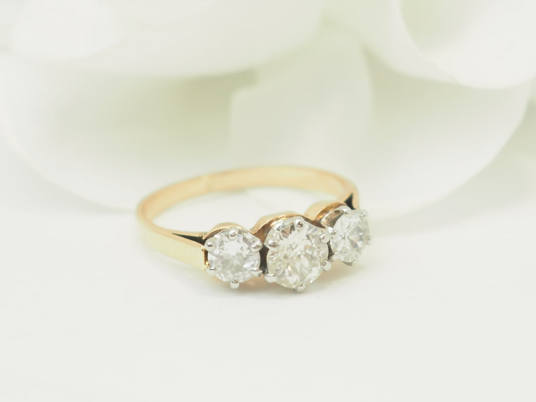 Bague ancienne trilogie L&