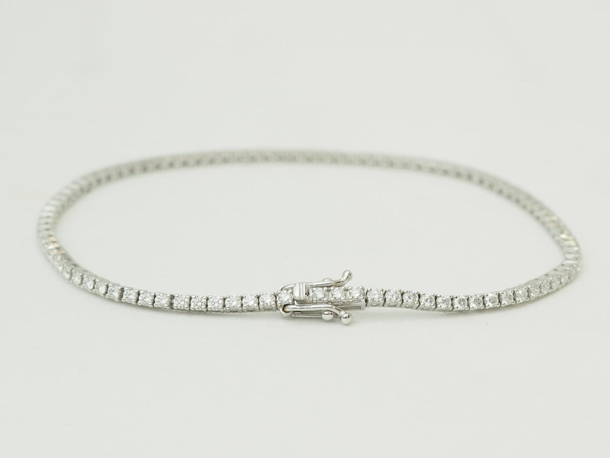 Bracelet rivière L'Aurore en or blanc 18 carats serti de diamants naturels de 1,84 carat avec fermoir de sécurité