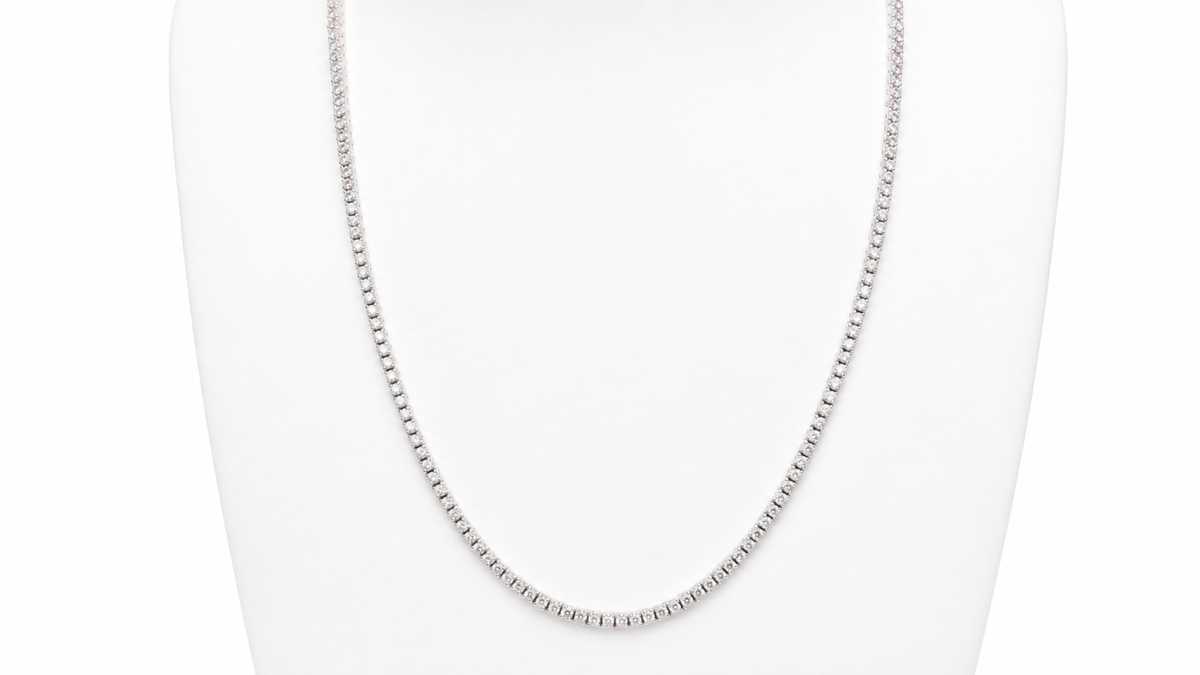Collier rivière L'Aurore en or blanc 18 carats serti de diamants taille brillant totalisant 2,37 carats