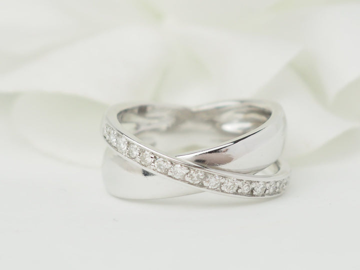 Bague croisée L&