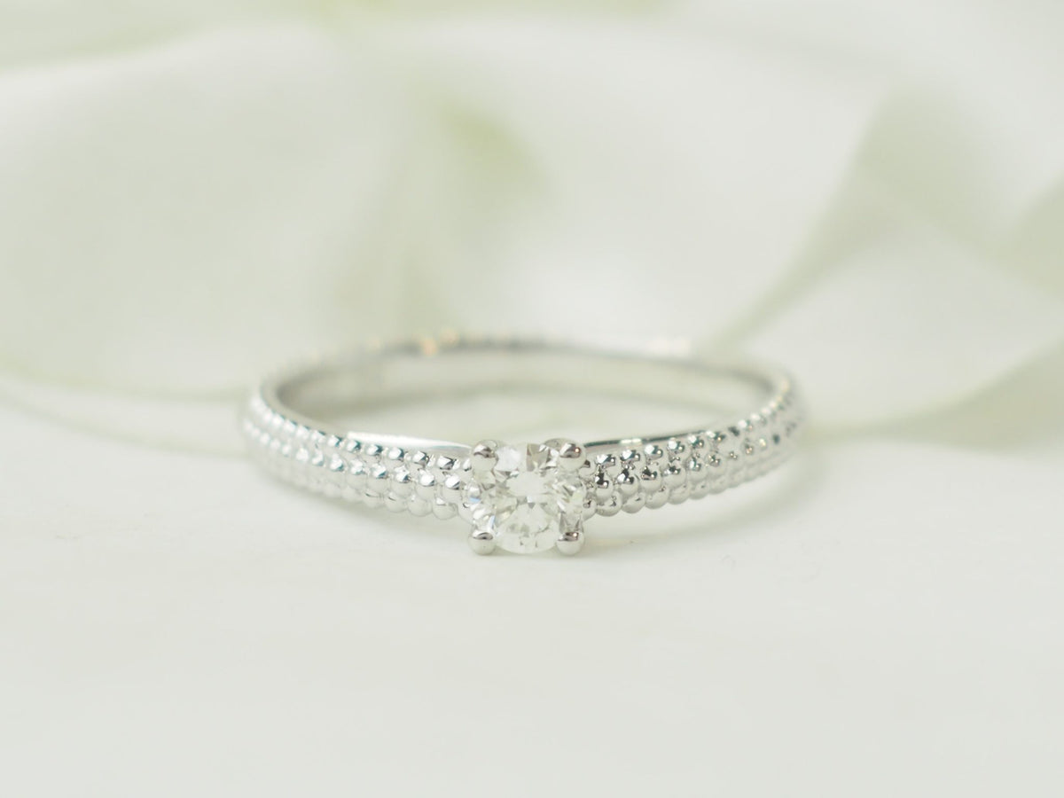Bague solitaire L'Aurore Mauboussin Fan du premier jour en or blanc 18 carats avec diamant taille brillant