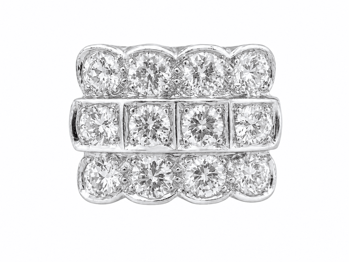 Bague Art Déco en platine sertie de 2 carats de diamants