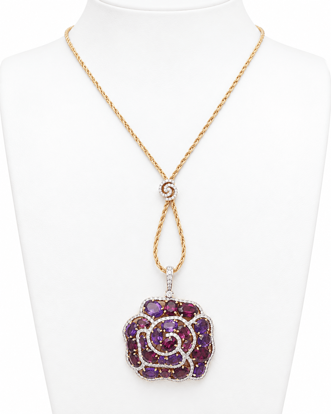 Collier pendentif fleur en or rose, pierres fines et diamants