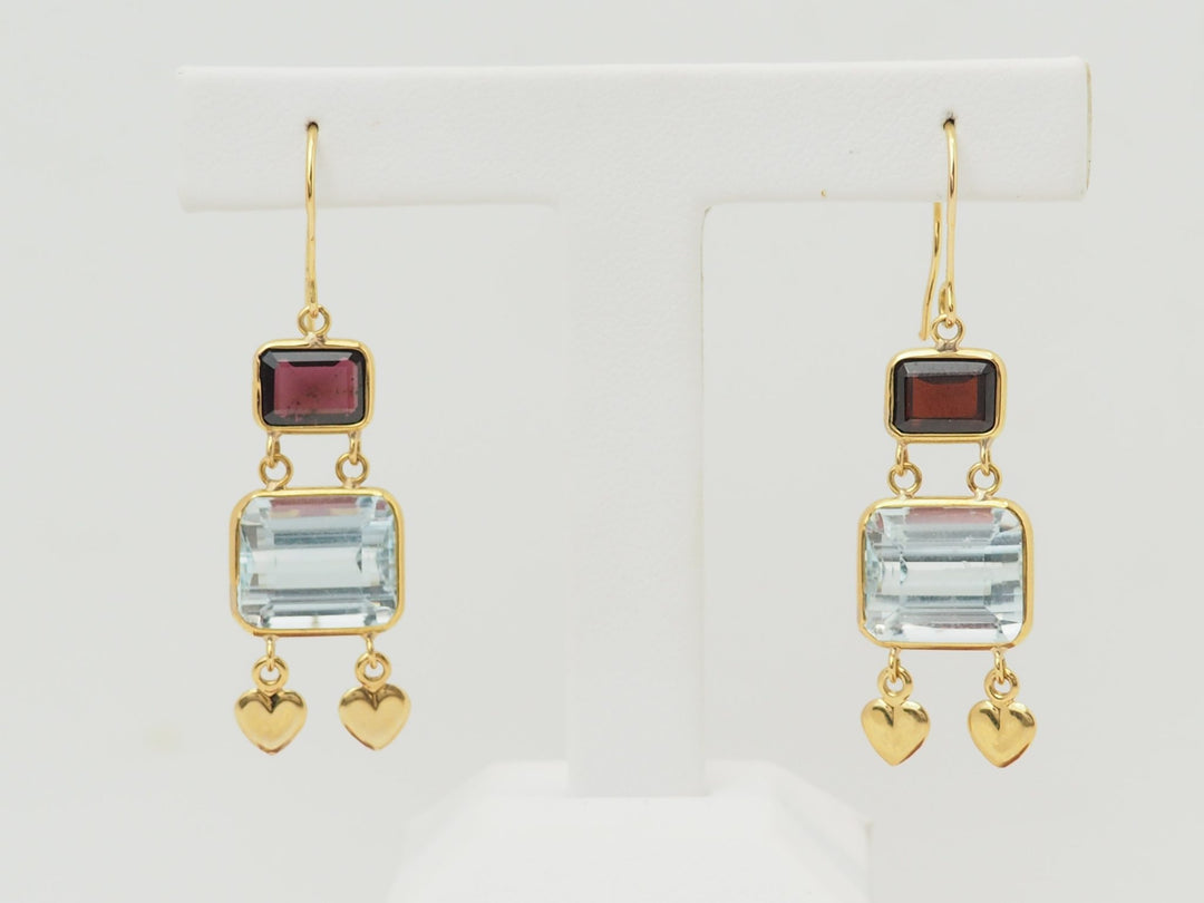 Boucles d’oreilles pendantes en or jaune 18K – Aigues-marines &amp; grenats