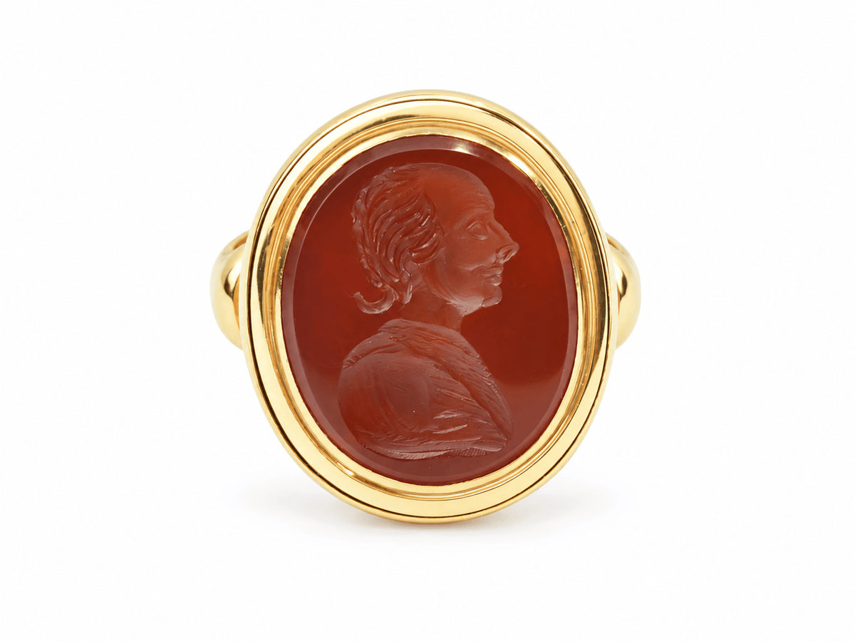 Bague intaille sur cornaline en or jaune et or rose
